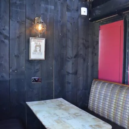 Mayo Glamping Castlebar Exterior foto