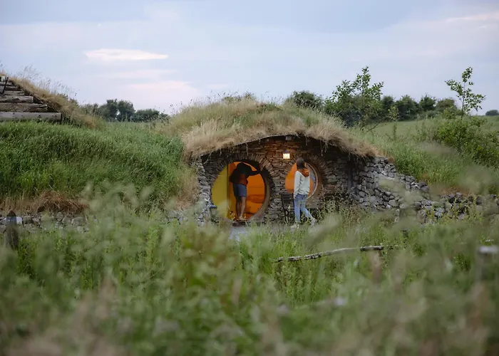 Mayo Glamping